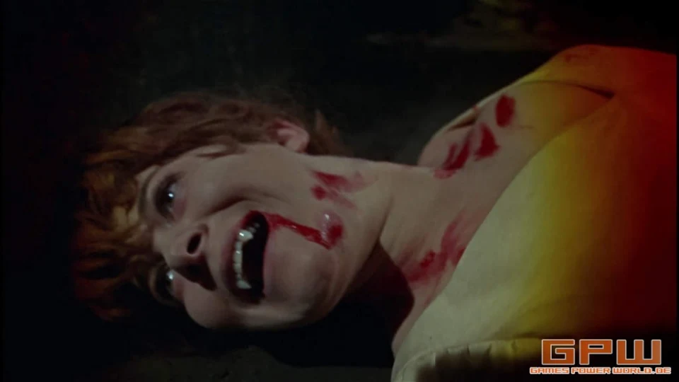 Draculas Rückkehr (Dracula Has Risen from the Grave)