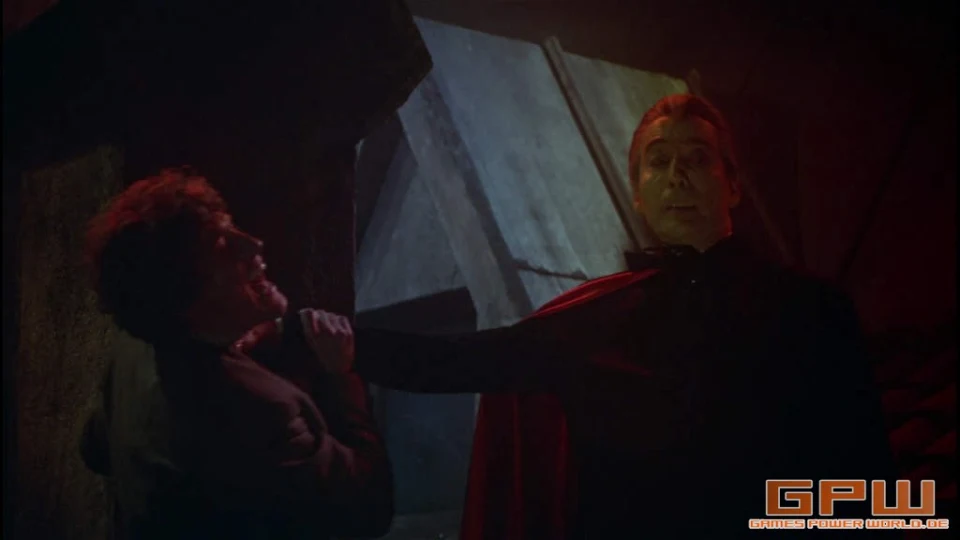 Draculas Rückkehr (Dracula Has Risen from the Grave)